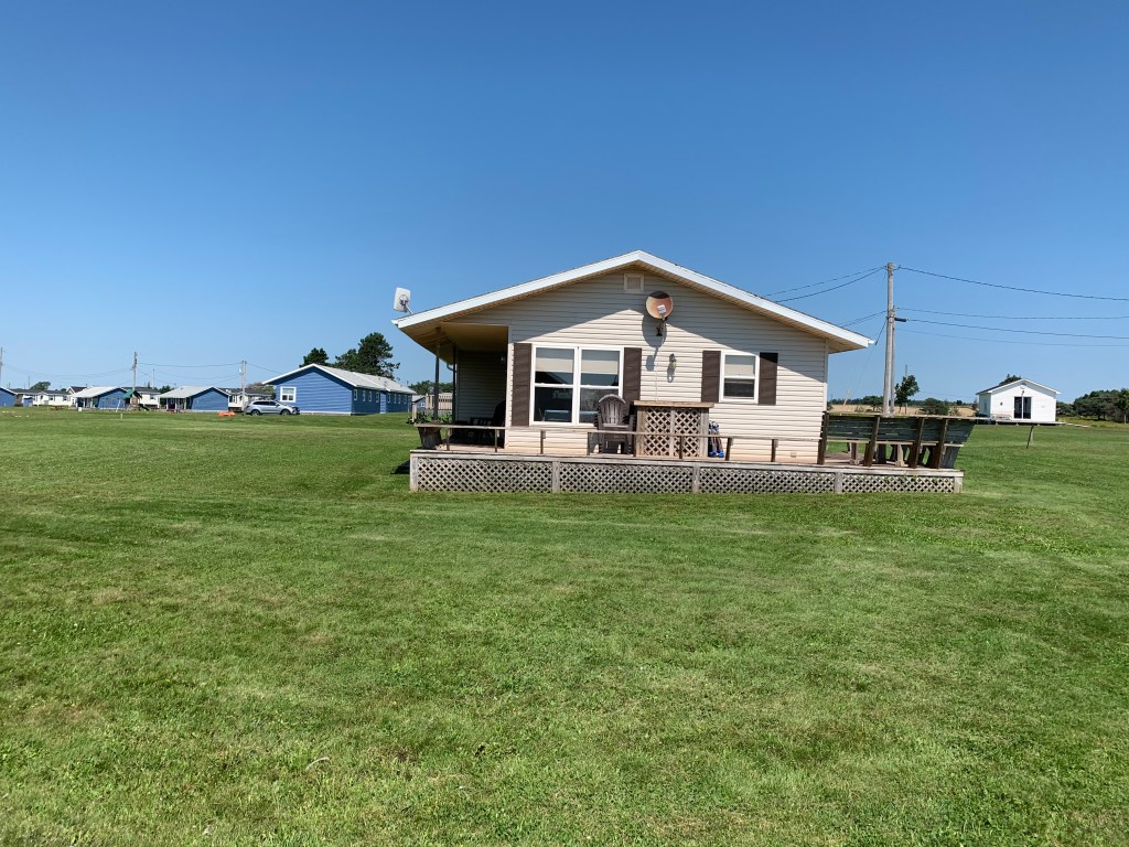 Hampton Escape Side View